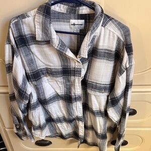 American Eagle Outfitters Black and White Plaid Shirt